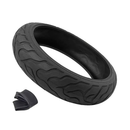20x4.0" electric fat bike tire with inner tube, ideal for snow and beach adventures, providing grip and stability.